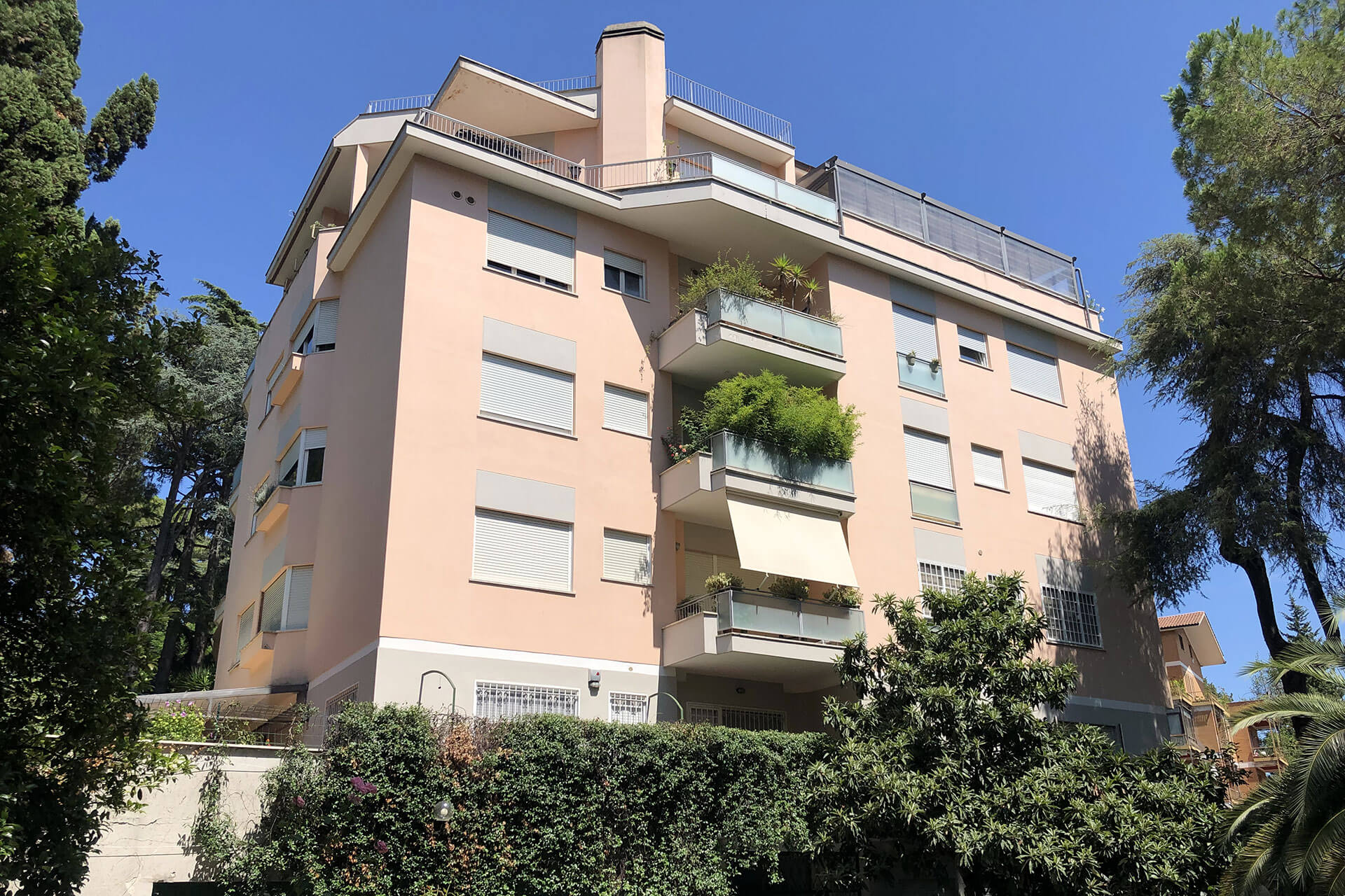 Appartamento signorile in via Colli della Farnesina Roma